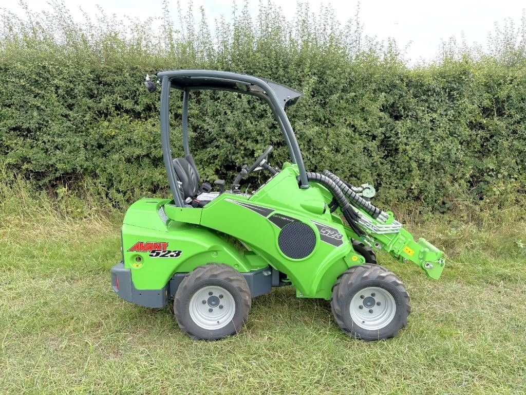 Avant 523 Mini rakodó 25 834 EUR