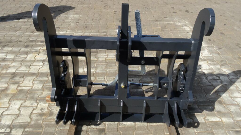 E-FARM: SAT multiadapter für verschiedene aufnahmen - Anbaugerät - id YJ8IVSQ - 1.600 € - Österreich