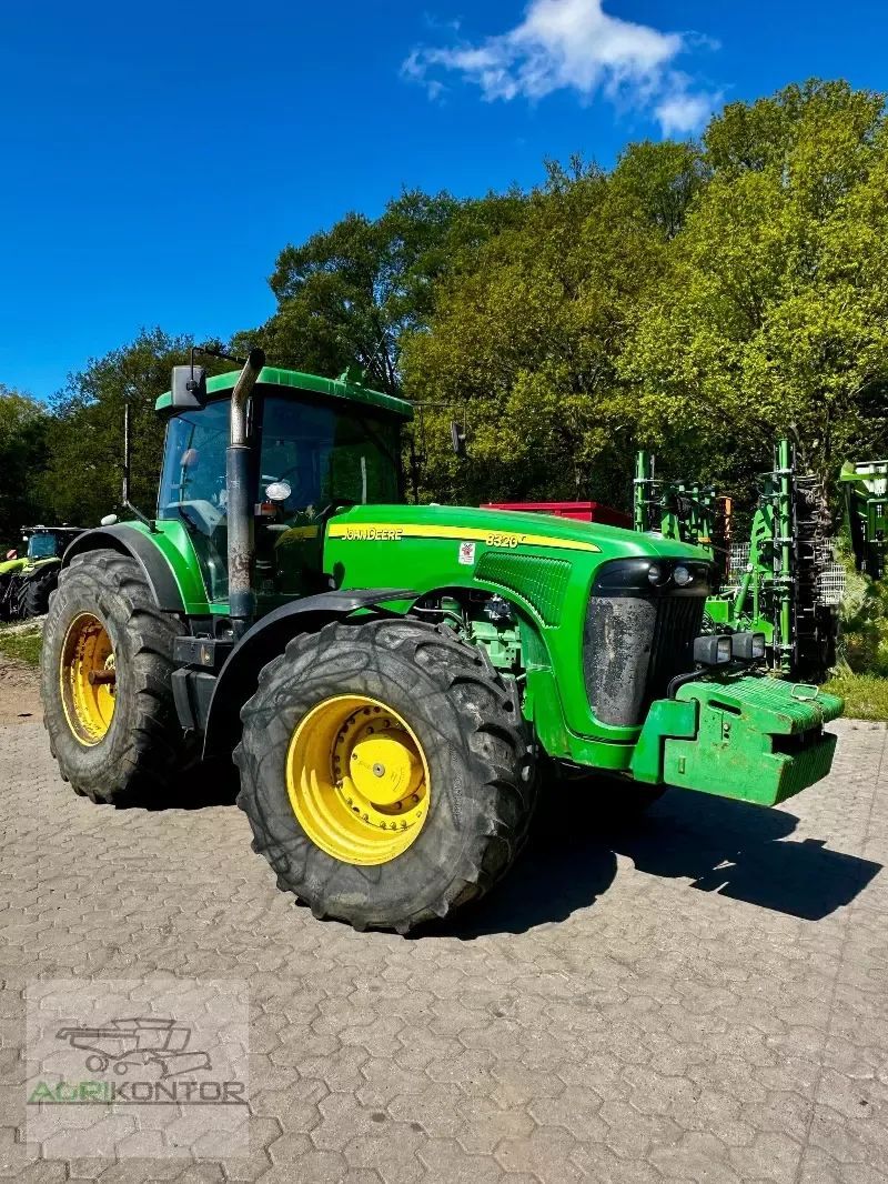John Deere 8320 Traktor 45 800 €
