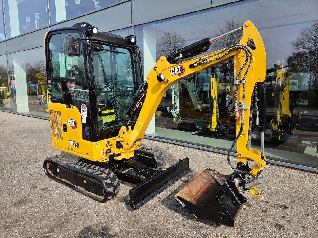 Caterpillar 301.8 Mini-pelle 22 737 €