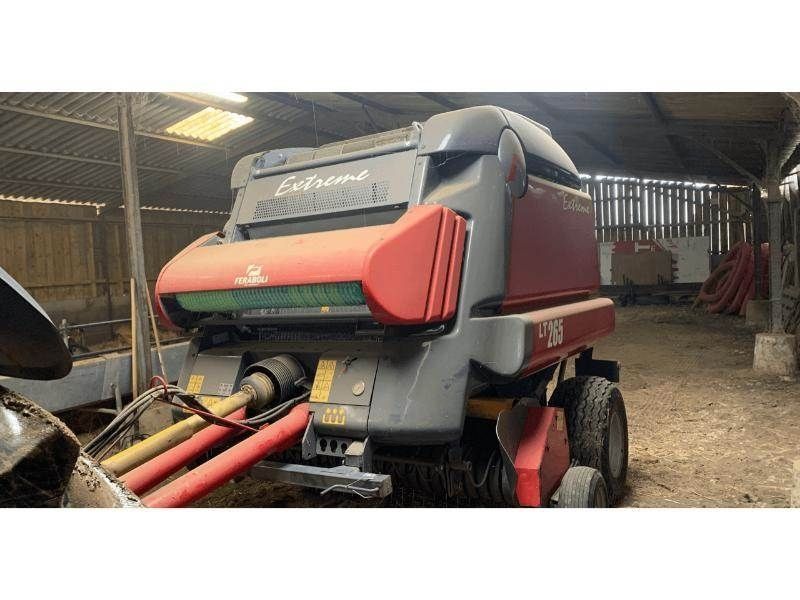 E-FARM: Feraboli 265 lt - Pressa - id WLXG1AB - 9.900 € - Anno di costruzione: 2013 - Francia