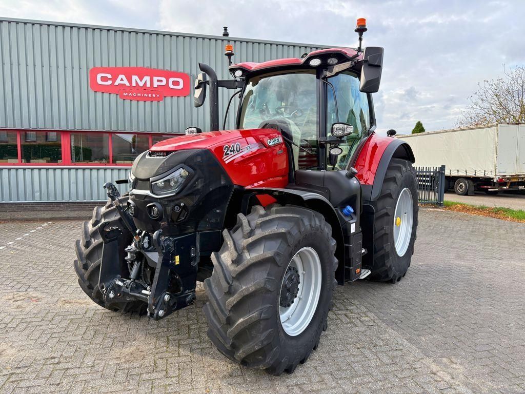 Case IH Puma 240 CVX Traktor 149.500 €