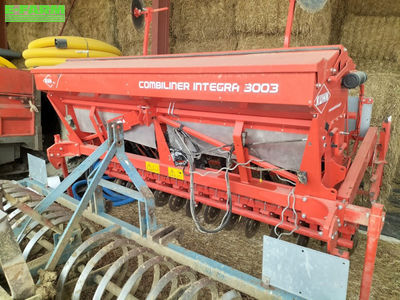 E-FARM: Kuhn INTEGRA 303 - Drilling machine combination - id DHMRG3F - €21,800 - Year of construction: 2016 - France