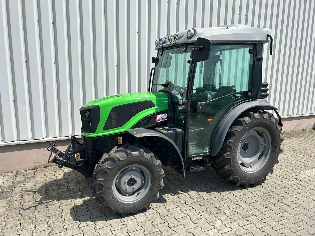E-FARM: Deutz-Fahr 3050 - Tractor - id 6P3VL8R - 29.990 € - Año: 2021 - Horas: 50,Potencia del motor: 50,Alemania