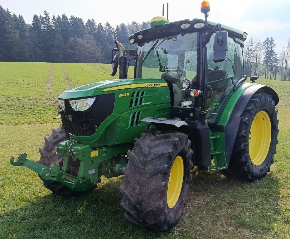 John Deere 6125 R Traktor