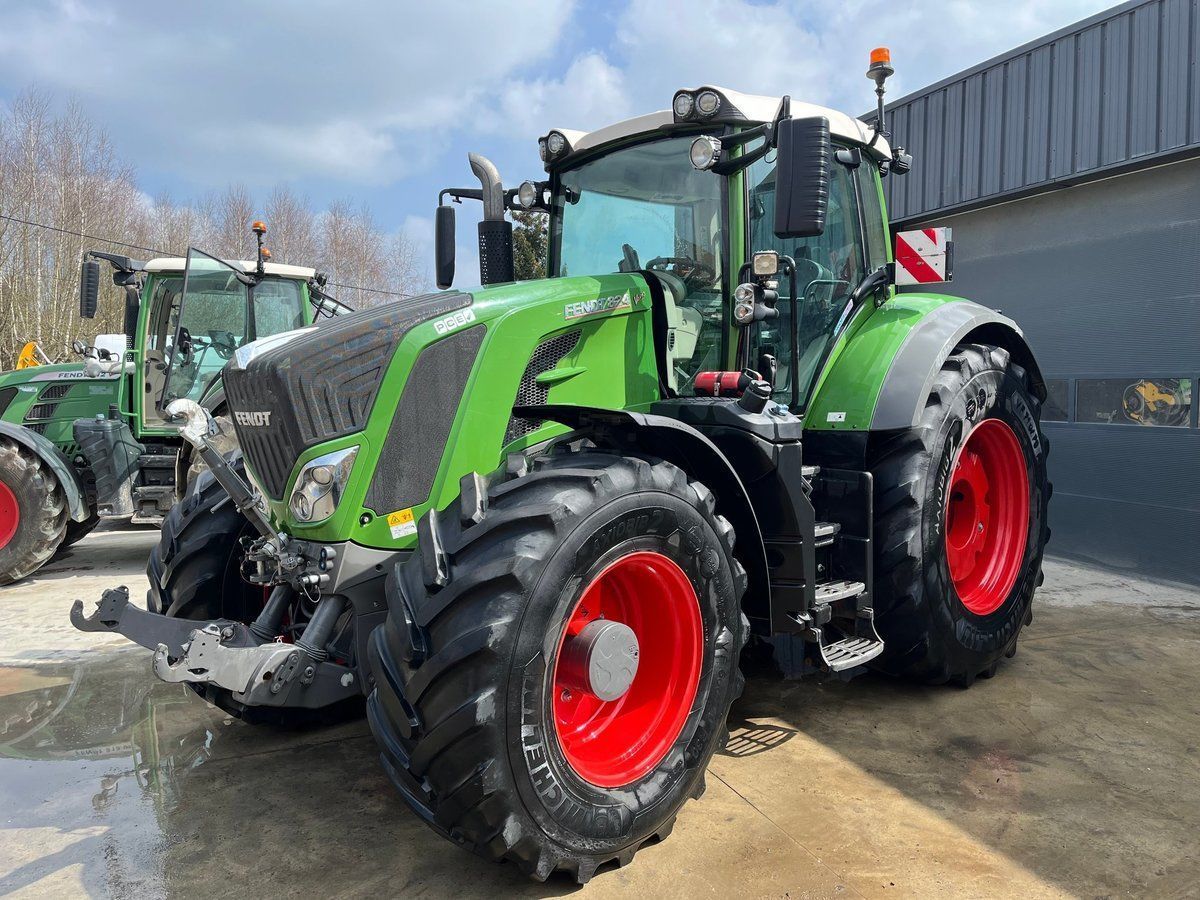 Fendt 824 Vario Tractor 175.000 €