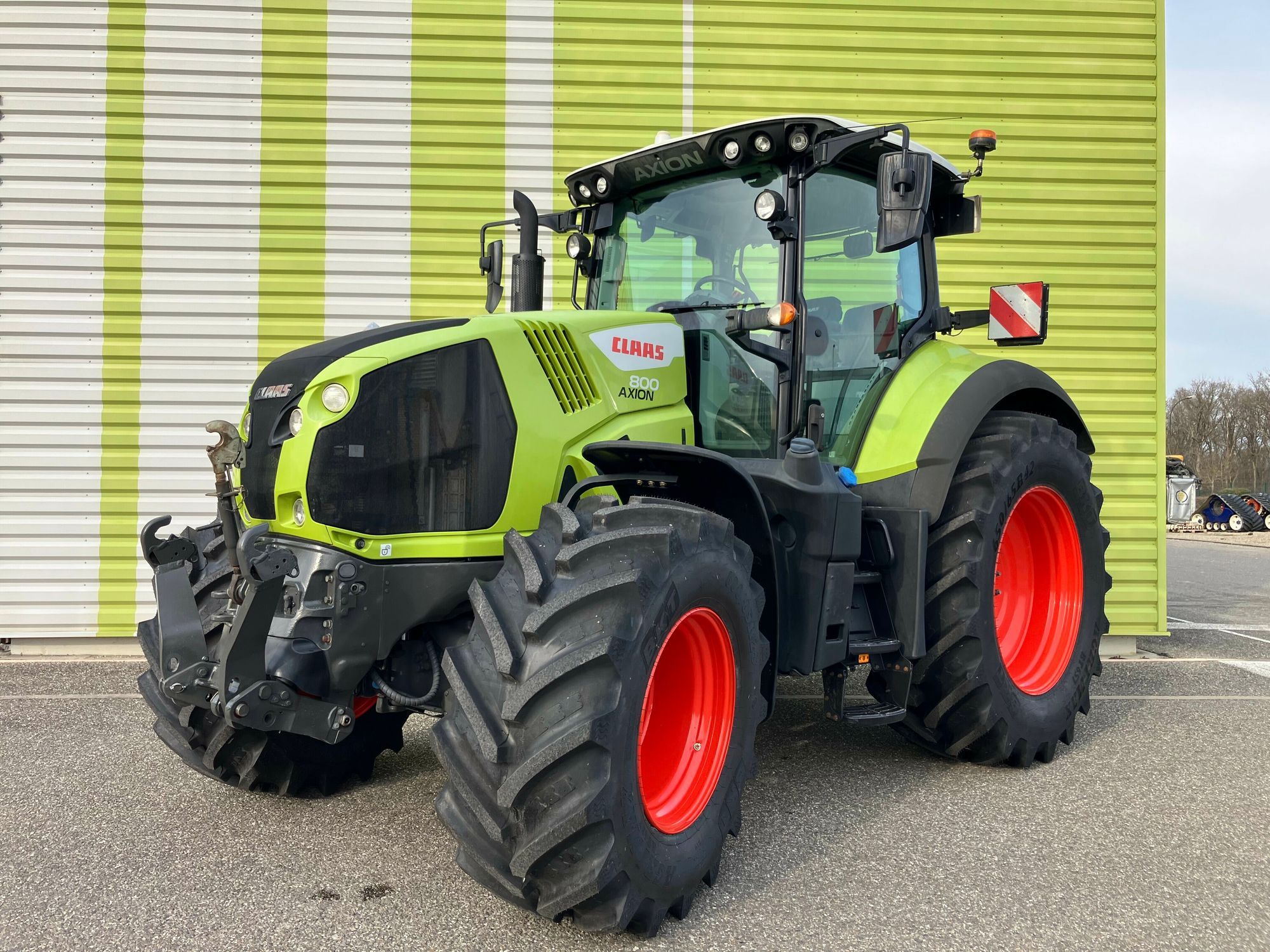 E-FARM: Claas Axion 800 - Traktor - id QYLGCWU - 92 000 € - Rok produkcji: 2021 - Motogodziny: 2 610,Francja