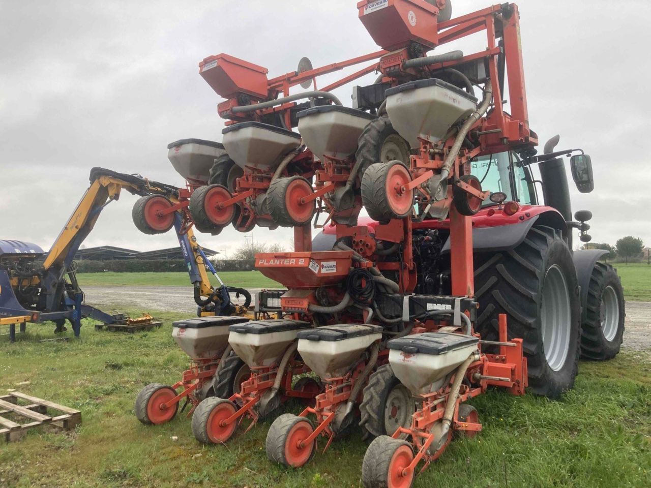 E-FARM: Kuhn planter 2 - Precision drill - id PJUQL1B - €5,500 - Year of construction: 2000 - France