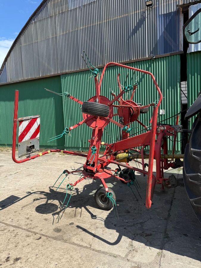E-FARM: Kverneland taarup 8046 - Tedder - id CEZWTM1 - Year of construction: 2008 - Germany
