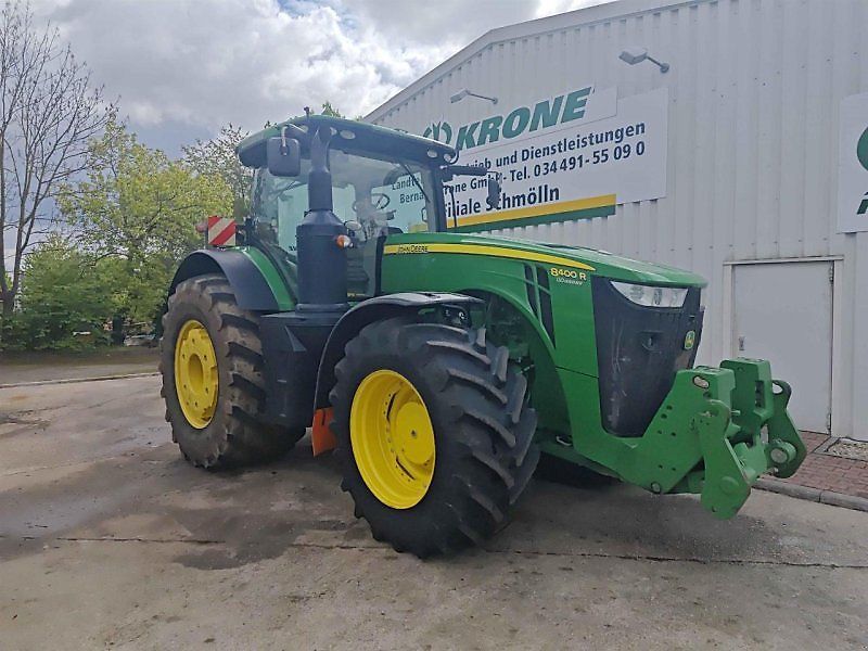 John Deere 8400 R Tractor €178,900