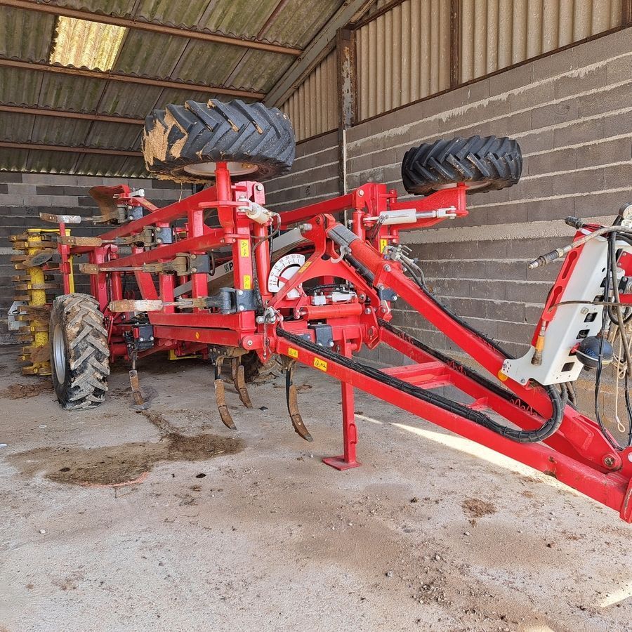 E-FARM: Pöttinger Terria 4040 - Cultivator - id HAJ5EBP - €36,500 - Year of construction: 2023 - France