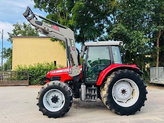 Massey Ferguson 5460 Traktor 24 573 €