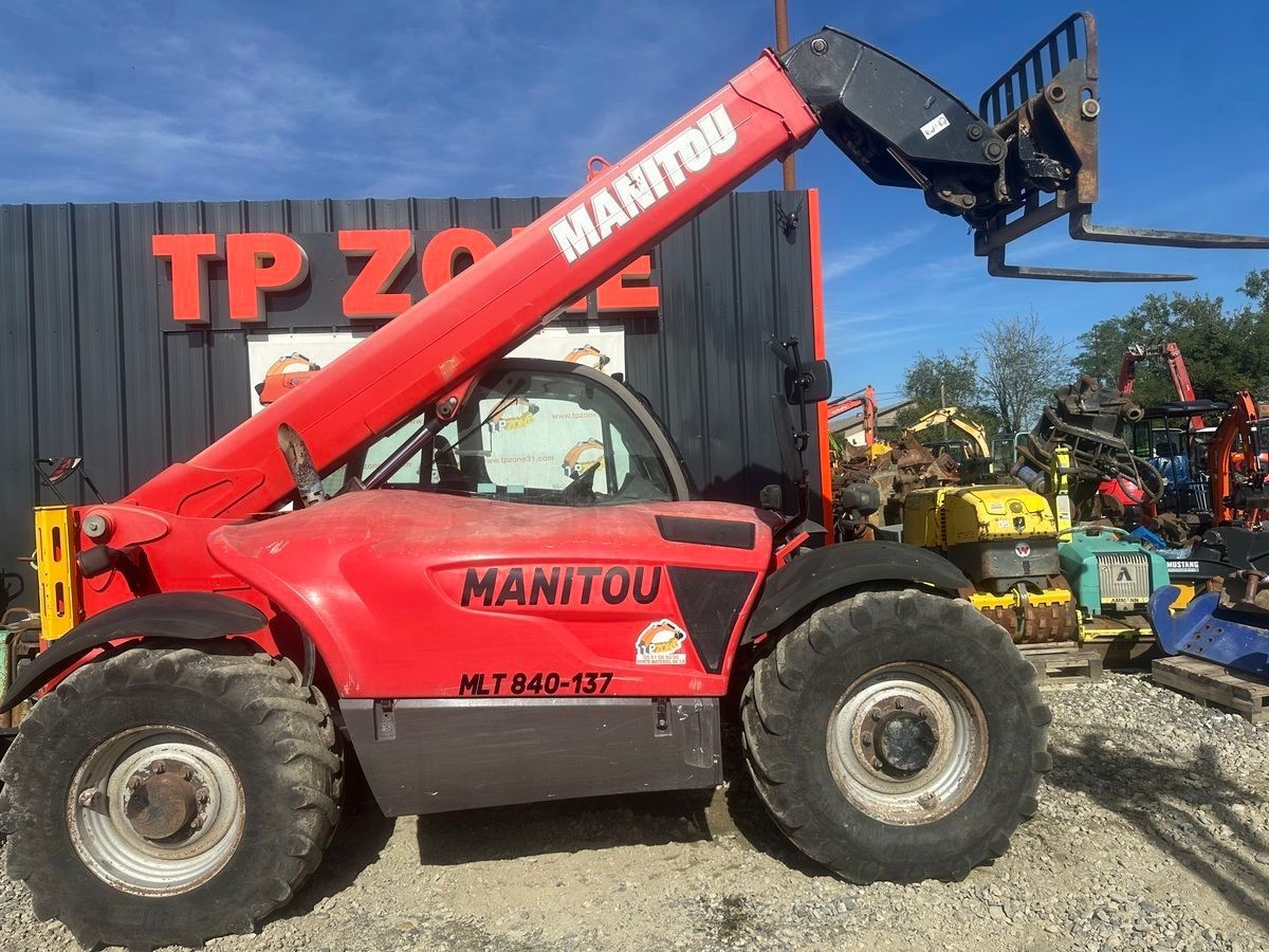 Manitou mlt840-137 à 37500 € ht Telehandler €37,500