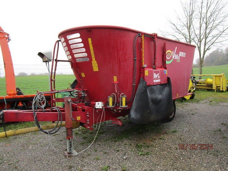 E-FARM: BVL v-mix 13-2s - Podavač směsi - id JQKZSWK - 7 500 € - Rok výroby: 2007 - Německo