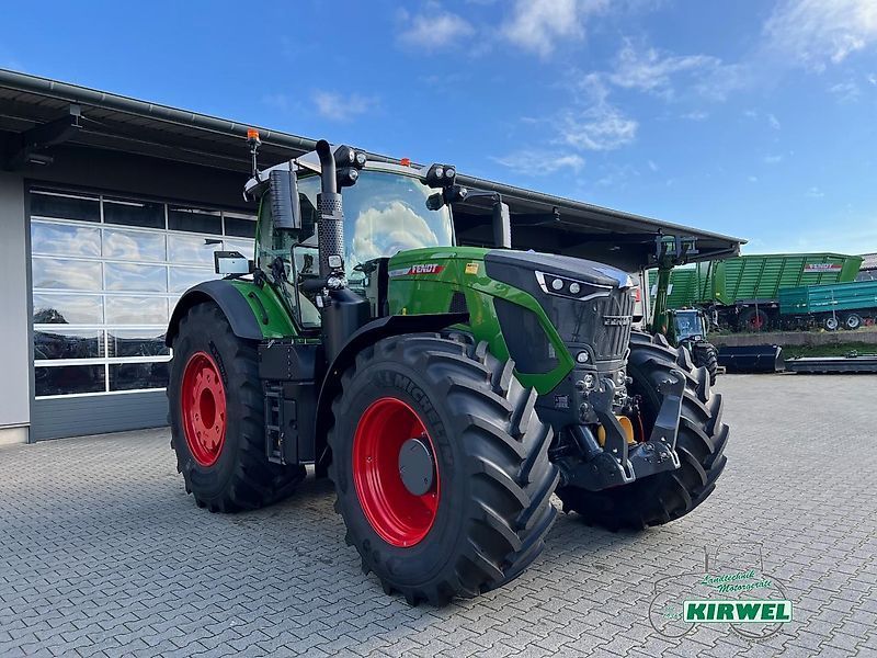 E-FARM: Fendt 939 Vario - Tractor - id NYBTBQW - Año: 2024 - Horas: 5,Potencia del motor: 390,Alemania