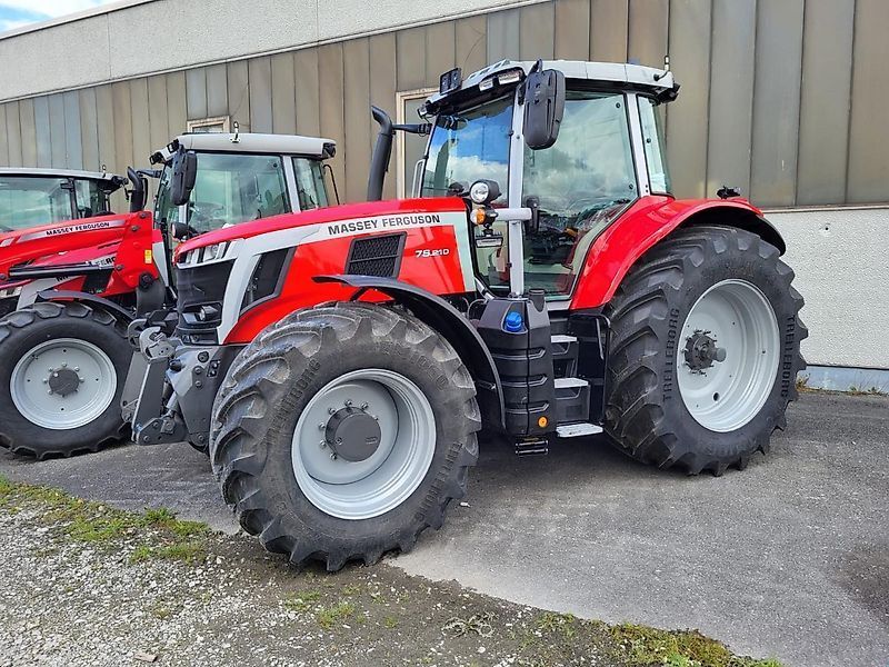 Massey Ferguson 7S.210 Traktor 159 500 €