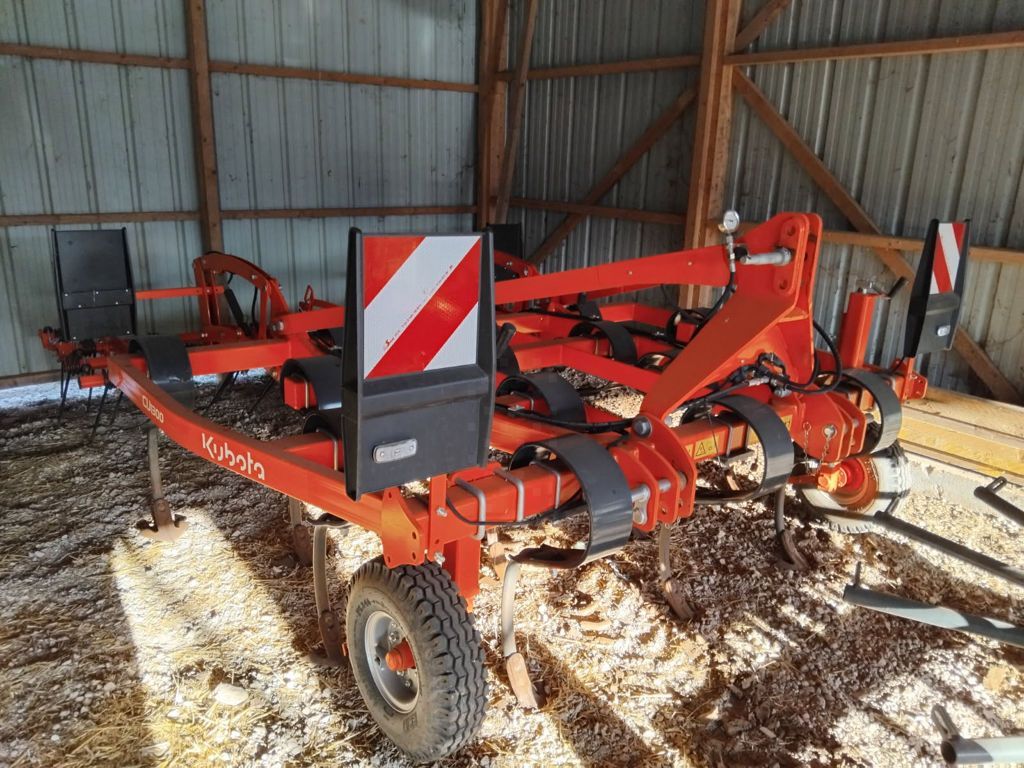 E-FARM: Kubota cu 1300 - Культиватор - id IL2R2YW - Год выпуска: 2022 - Франция