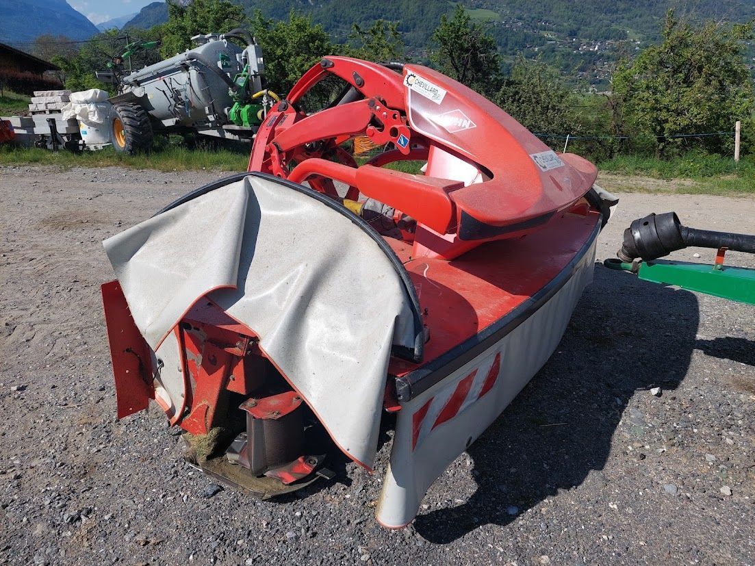 E-FARM: Kuhn gmd3125 - Segadora - id FNMRE6D - 10.200 € - Año: 2016 - Francia
