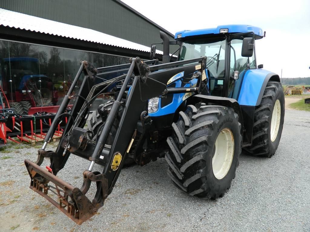 E-FARM: New Holland T7550 - Tracteur - id PYBI9TX - 35 000 € - Année: 2007 - Lecture du nombre d'heure: 8 771,Puissance du moteur (chevaux): 195,Lettonie