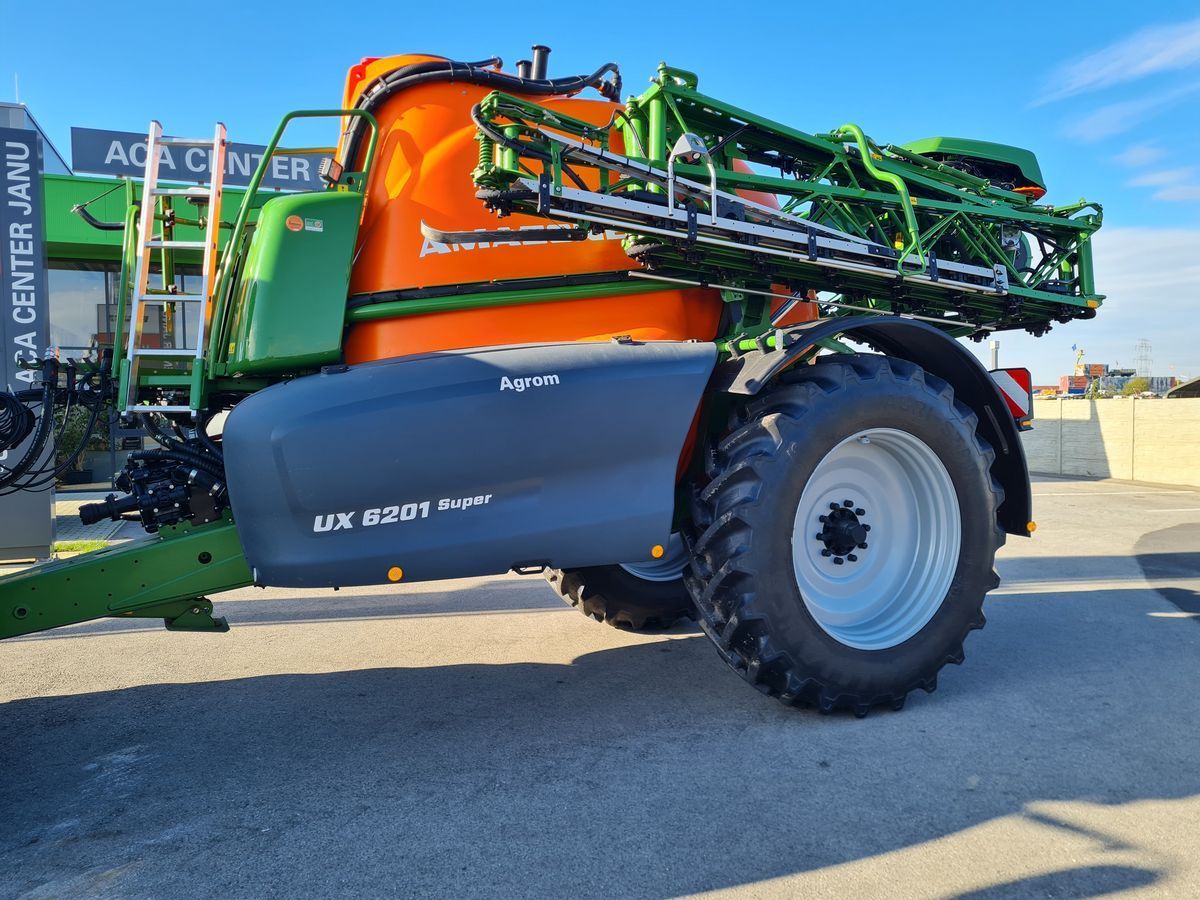 E-FARM: Amazone ux 6201 super - Pulverizador - id BT7APLK - 129.600 € - Año: 2022 - Horas: 120,Austria