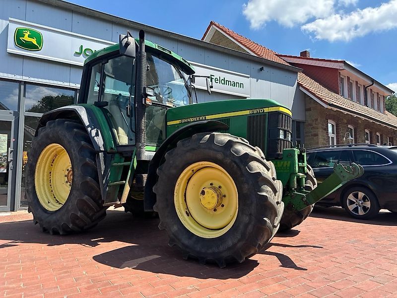 E-FARM: John Deere 6810 Premium - Tractor - id UCTGV3K - €34,454 - Year of construction: 1998 - Engine hours: 8,300,Germany