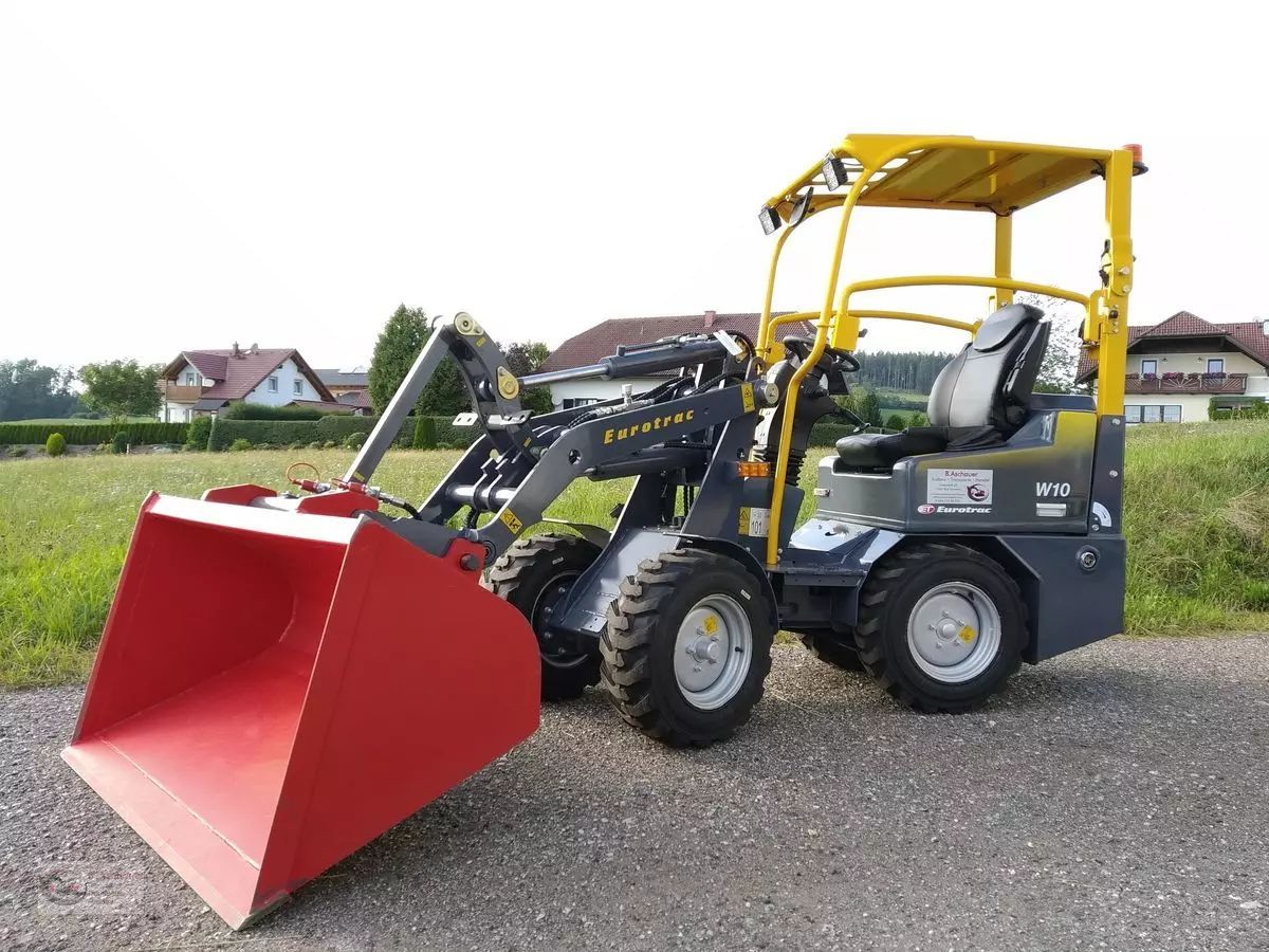 Eurotrac w10 vorführer mit schaufel, wenige stunden Teleskopradlader 16.600 €