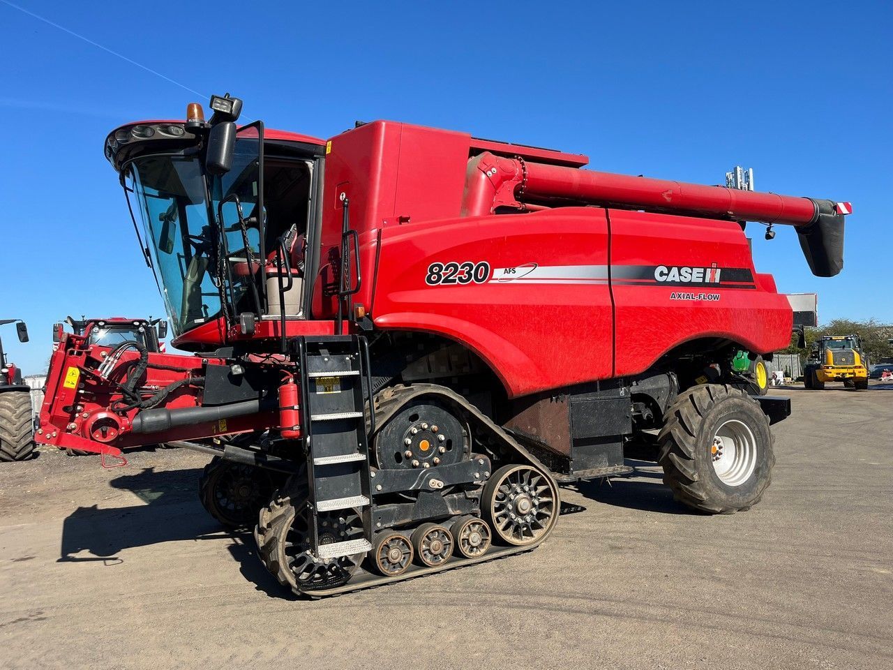 E-FARM: Case IH Axial Flow 8230 - Cosechadora - id ZGGLVD1 - Año: 2014 - Horas: 1592,Reino Unido