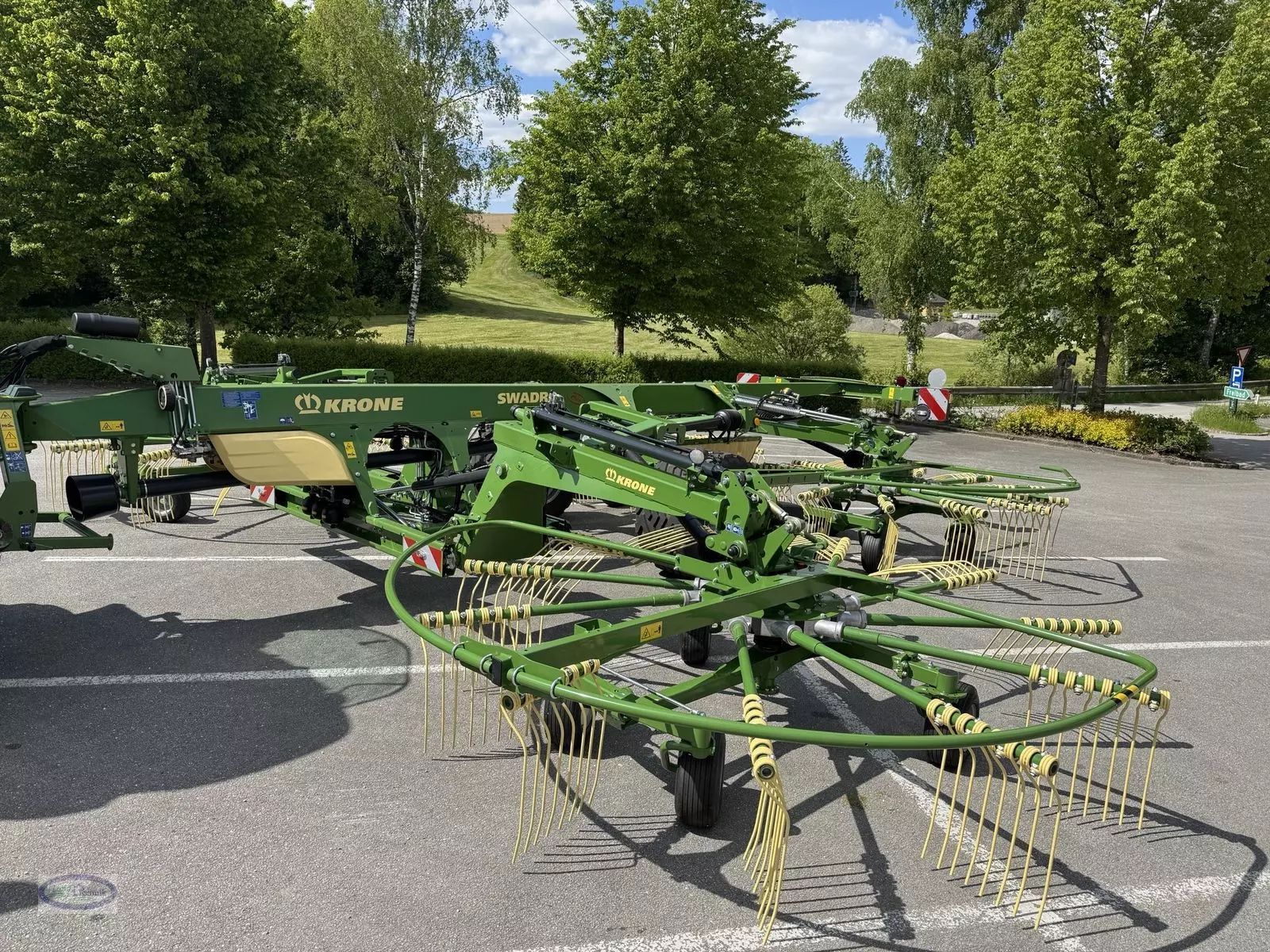 E-FARM: Krone Swadro TC 1250 - Rake - id FSLH5CQ - €64,992 - Year of construction: 2025 - Austria