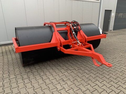 E-FARM: wiesenwalze silagewalze fahrwerk glattwalze - Walze - id LCUJH8S - Baujahr: 2025 - Deutschland