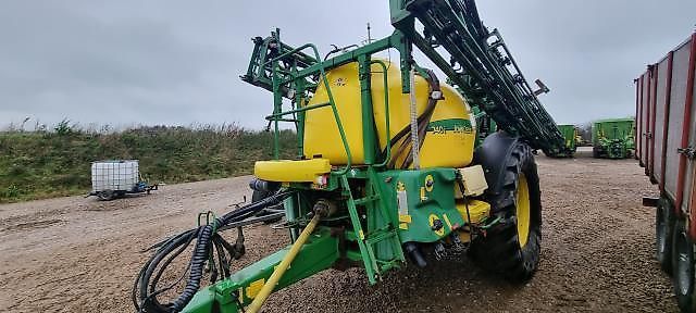 E-FARM: John Deere M 740 i - Nebulizzatore - id KV1VKRS - 32.827 € - Anno di costruzione: 2013 - Danimarca