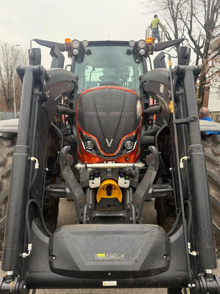 Valtra N175D Tractor