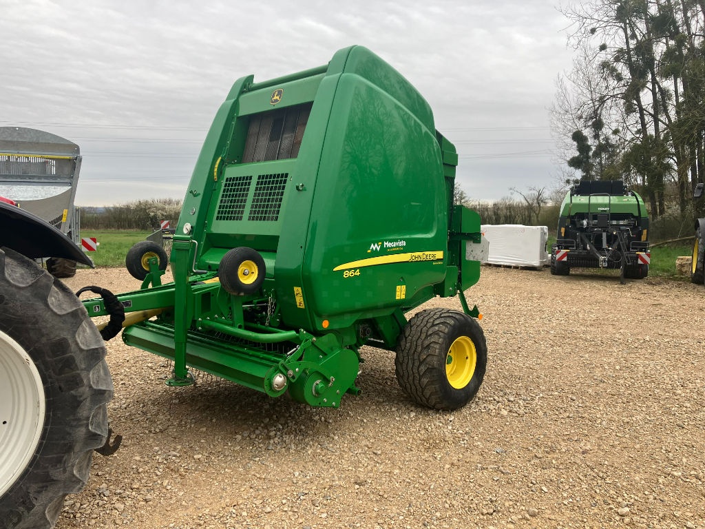 John Deere 864 baler 23 000 €