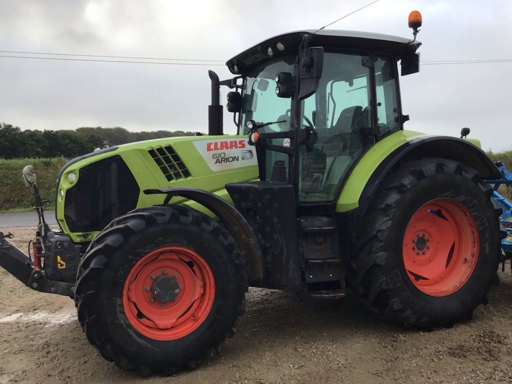 E-FARM: Claas Arion 610 CIS - Tracteur - id Z8ECAQC - 76 000 € - Année: 2019 - Lecture du nombre d'heure: 3 400,Puissance du moteur (chevaux): 145,France