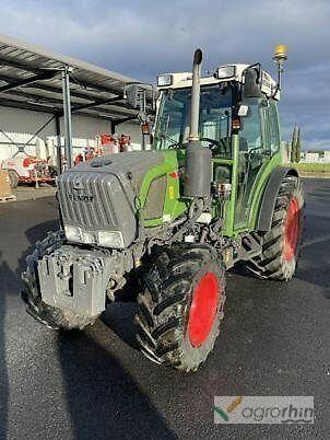 Fendt 211 F Vario Tractor €78,000