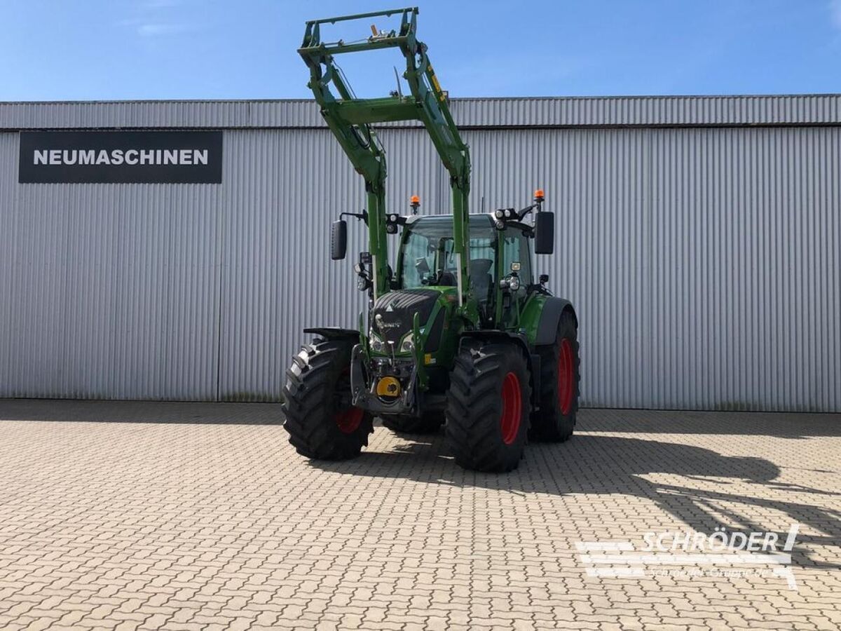 E-FARM: Fendt 516 Vario ProfiPlus - Tracteur - id BXNCRWP - 149 500 € - Année: 2023 - Lecture du nombre d'heure: 1 350,Puissance du moteur (chevaux): 164,Allemagne