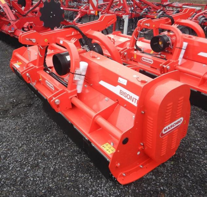 Maschio bisonte 280 mit verschleißblech topper 8.150 €