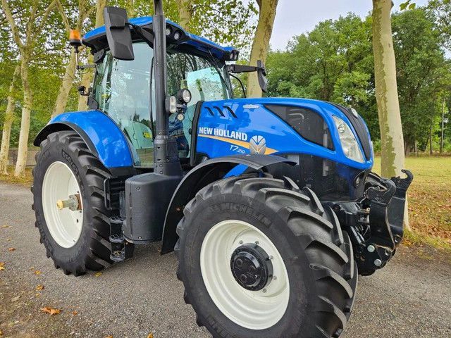 E-FARM: New Holland T7.210 - Tractor - id EN9PYGT - 85.000 EUR - Anul: 2020 - Citeste ore: 1.400,Muterea motorului: 210,Olanda
