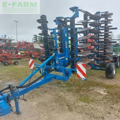 Carré xenos 4 m Kultivátor 17 000 EUR