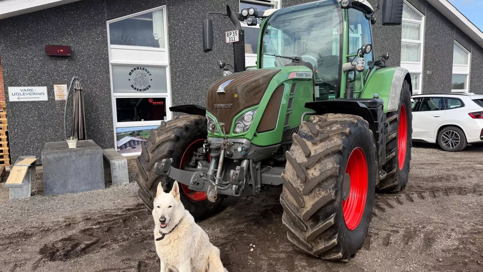 Fendt 724 Vario Tractor €76,242
