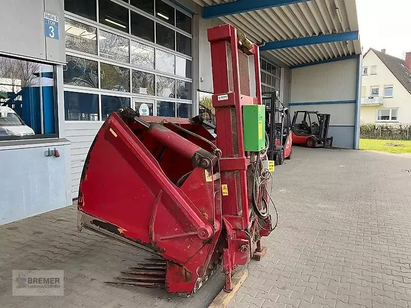 E-FARM: Strautmann strautmann 234 siloschneidzange - Feeder other - id HTFT8TX - Year of construction: 2009 - Germany
