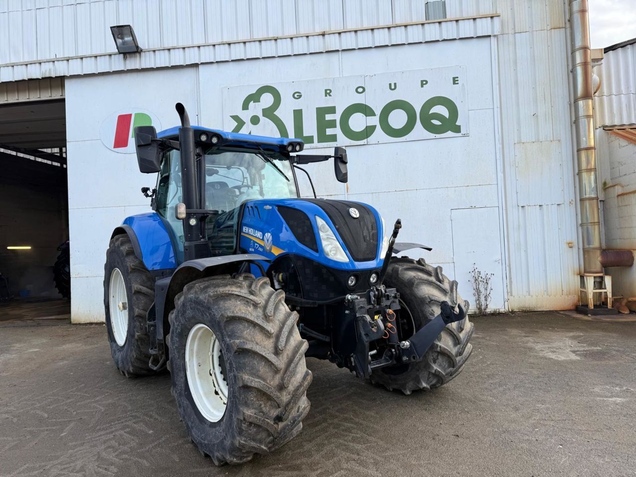 New Holland T7.260 AC Tractor €73,000