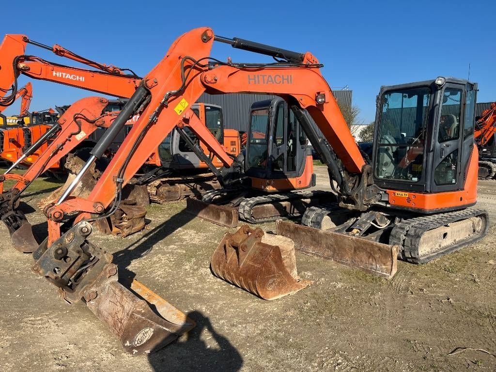 Hitachi zx65usb Mini excavator €36,000