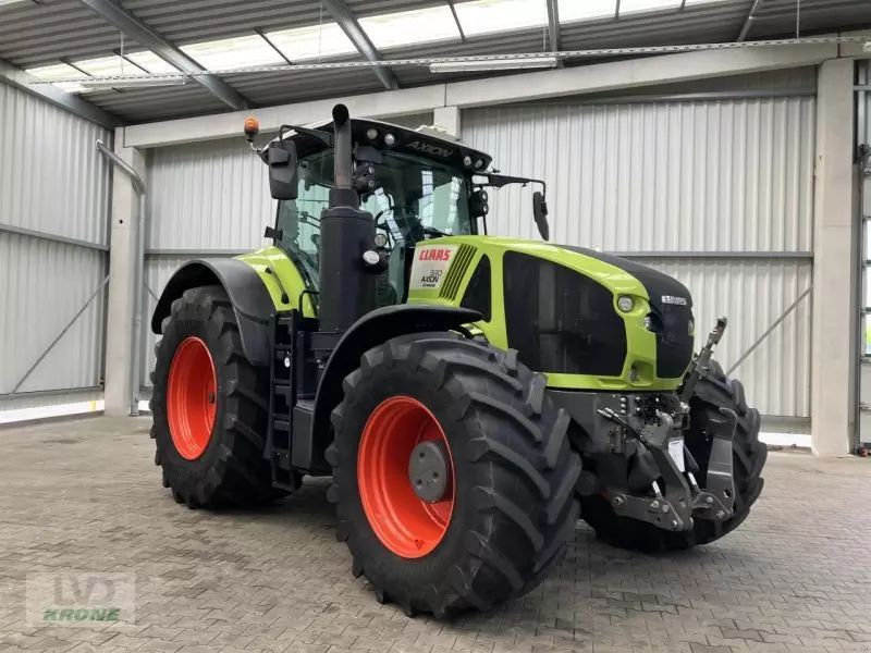 Claas Axion 930 Tractor €122,900