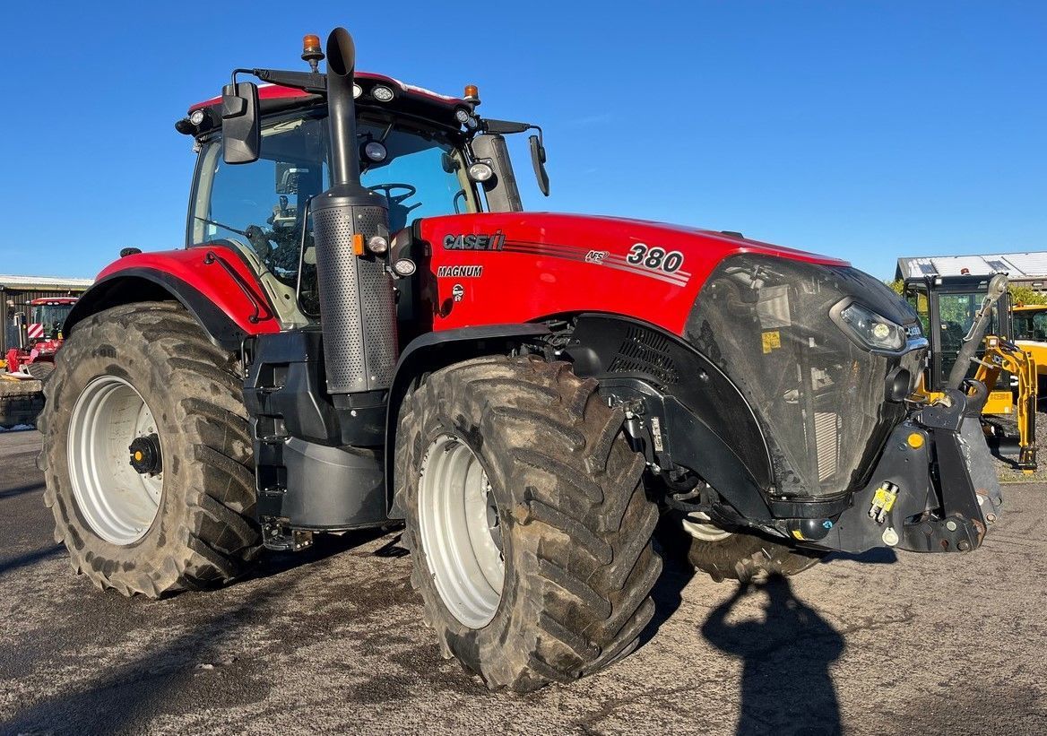 E-FARM: Case IH Magnum 380 - Tractor - id EWH3E5P - 175.495 € - Año: 2022 - Horas: 1626,Potencia del motor: 380,Reino Unido