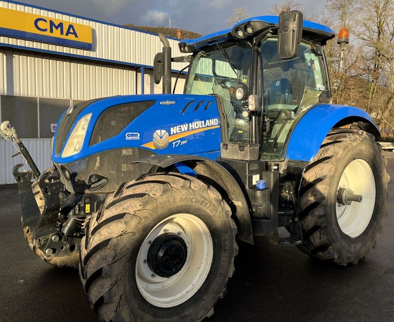 E-FARM: New Holland T7.190 - Traktor - id PXEEB85 - 65.000 € - Produktionsår: 2016 - Motortimer: 4.100,Motoreffekt (HP): 165,Frankrig