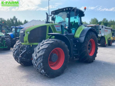 E-FARM: Claas Axion 950 - Tractor - id SJ8APXG - €155,000 - Year of construction: 2017 - Engine hours: 3,648,Engine power (HP): 409,Latvia