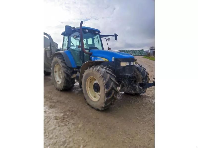 E-FARM: New Holland TM140 - Tractor - id D8S4YCF - Año: 2005 - Horas: 10.250,Potencia del motor: 140,Francia