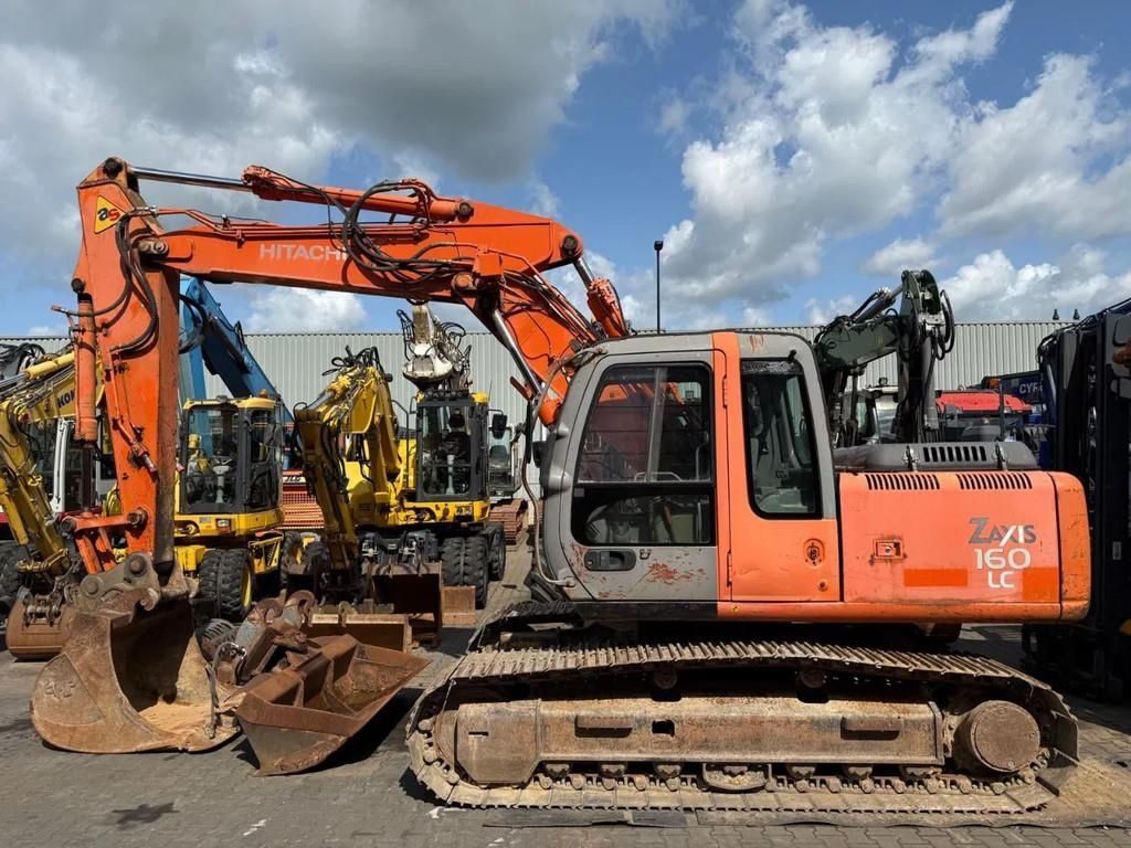 Hitachi zx160lc Crawler excavator €19,900