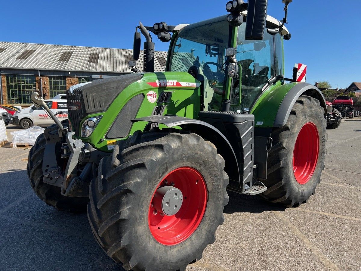 Fendt 724 Vario Traktor 159.317 €