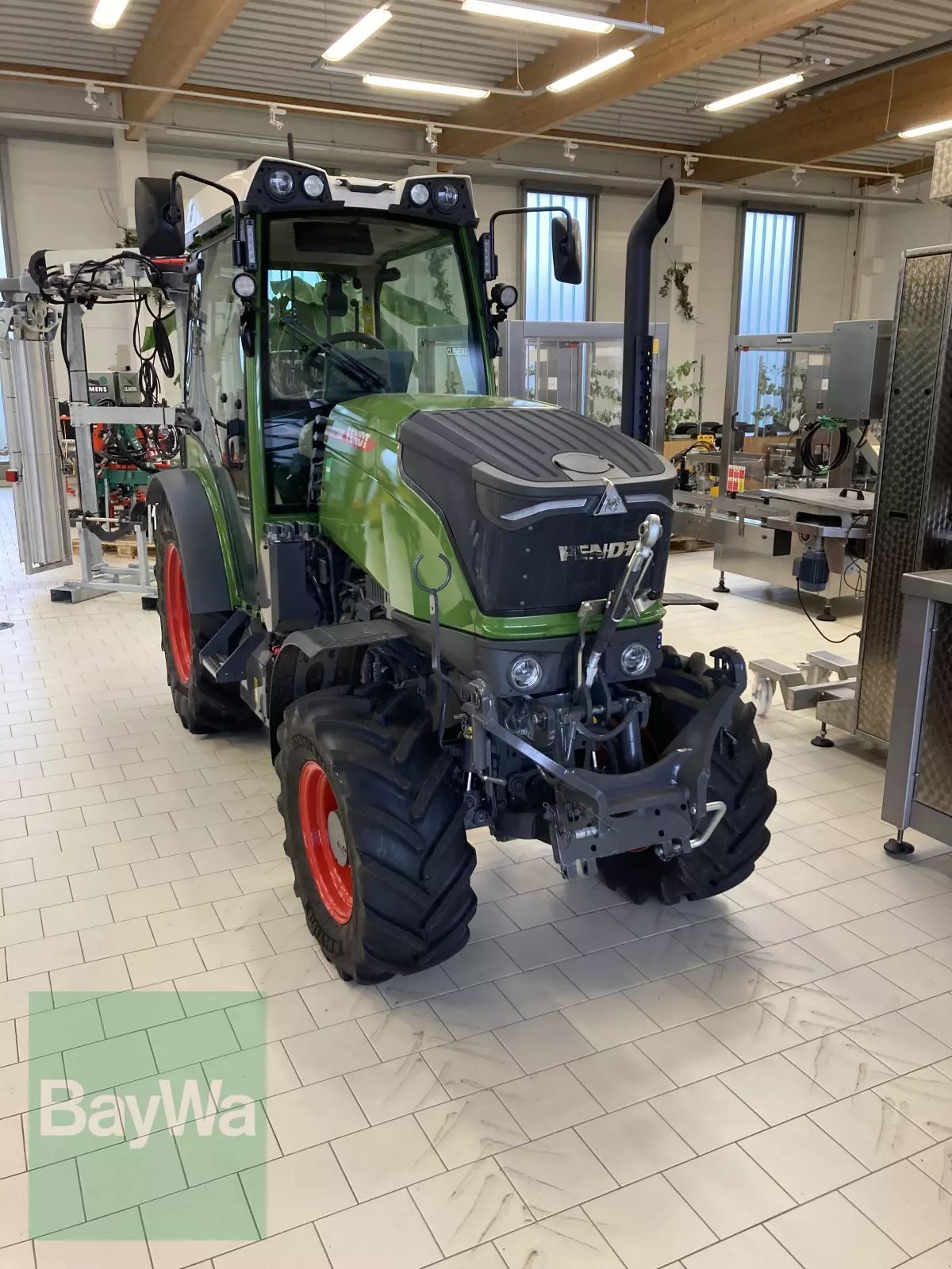 E-FARM: Fendt 211 Vario - Traktor - id DFHPZQD - Leto izgradnje: 2023 - Število ur motorja: 305,Moč motorja (HP): 110,Nemčija